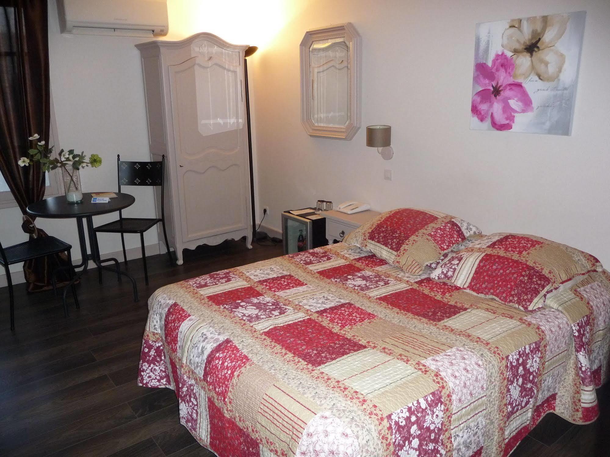 Hotel Ermitage Les Angles  Ngoại thất bức ảnh